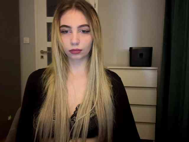 LilyHot webcam