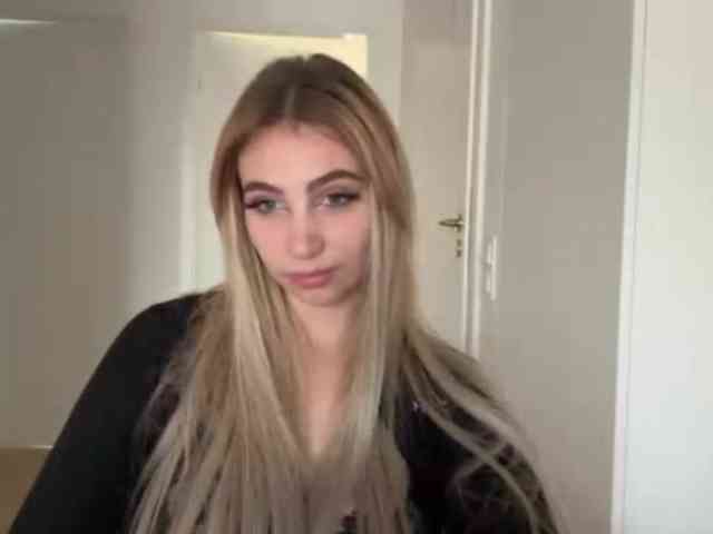 LilyHot LilyHot