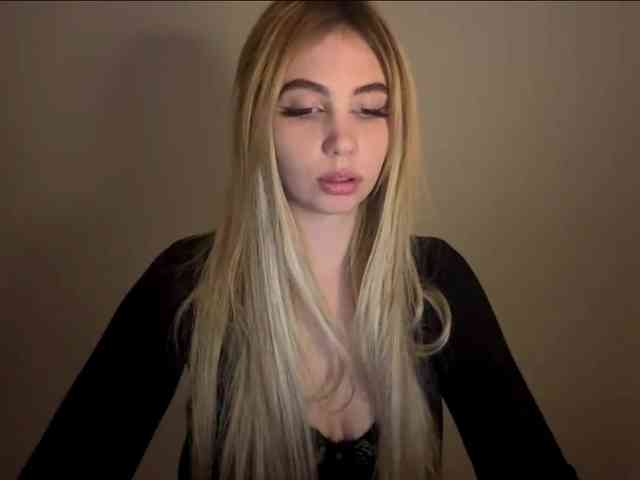 LilyHot webcam