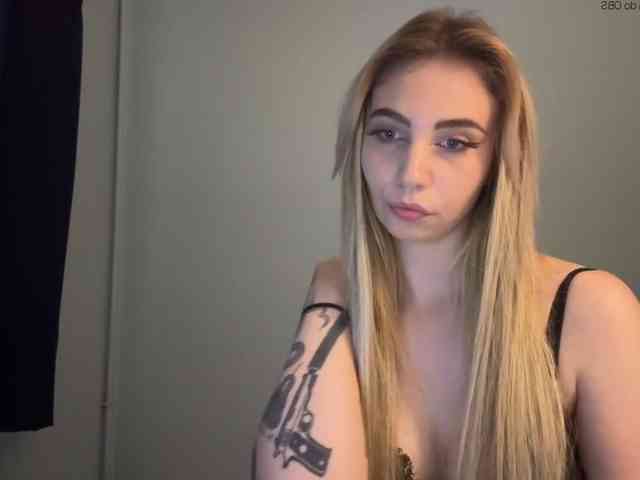 LilyHot LilyHot