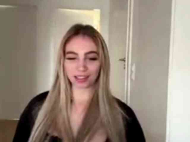 LilyHot