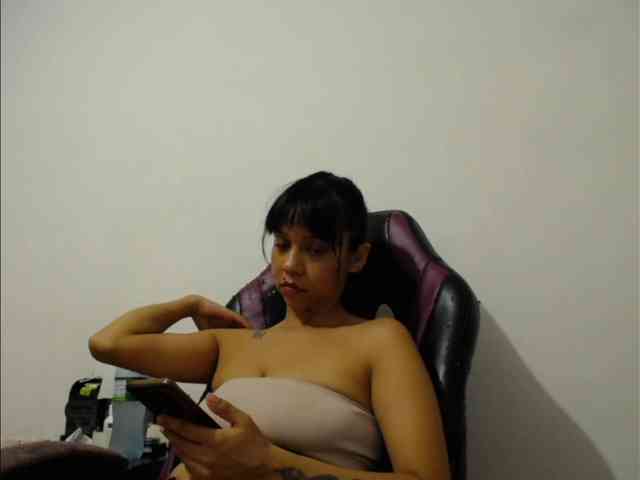ladynemesis00 Live Webcam on BongaCams