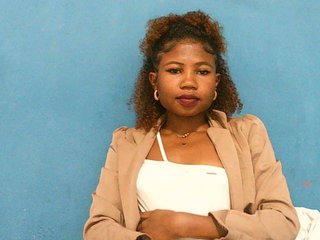 Sylvia6's Live Webcam