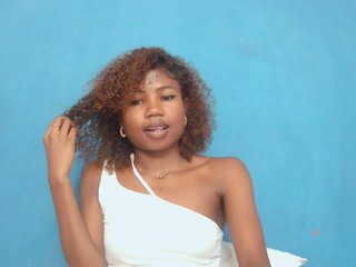 Sylvia6's Live Webcam