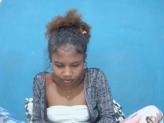 Sylvia6's Live Webcam