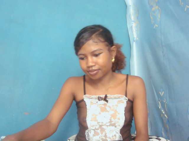 Sylvia6 live webcam show