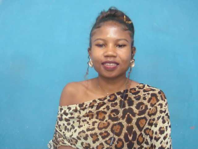 Sylvia6 live cam on BongaCams