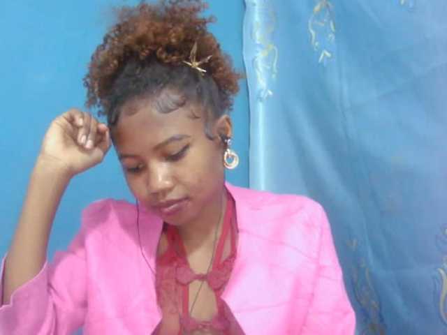 Sylvia6 live cam on BongaCams