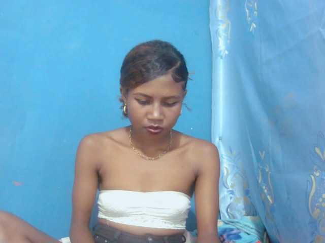 Sylvia6 live cam on BongaCams
