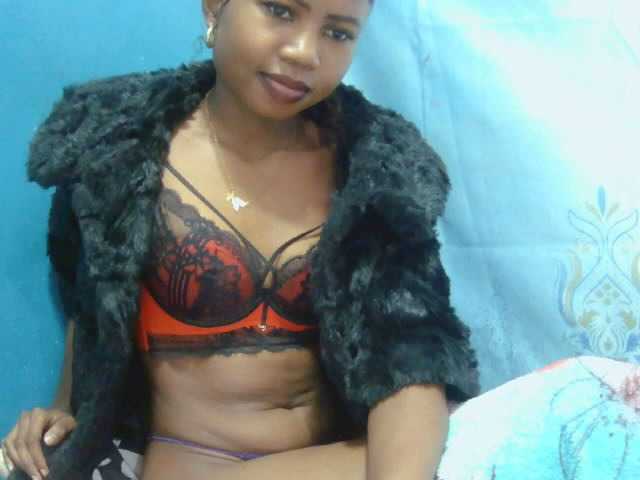Sylvia6 live webcam show