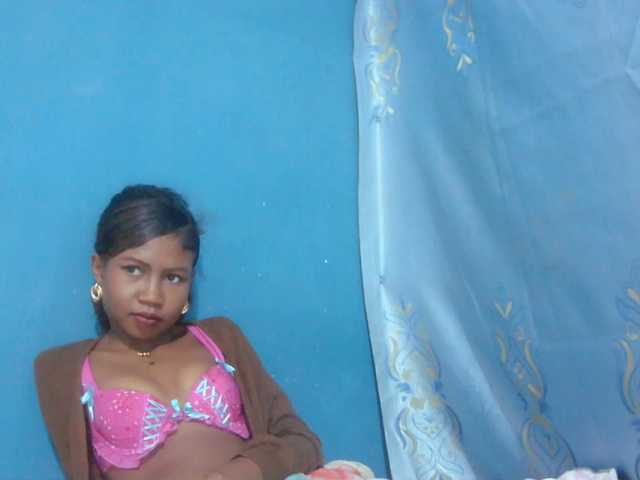 Sylvia6 live cam on BongaCams