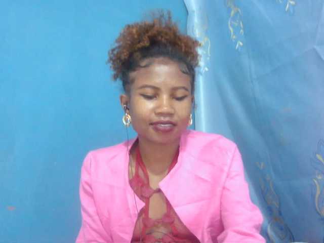 Sylvia6 live cam on BongaCams