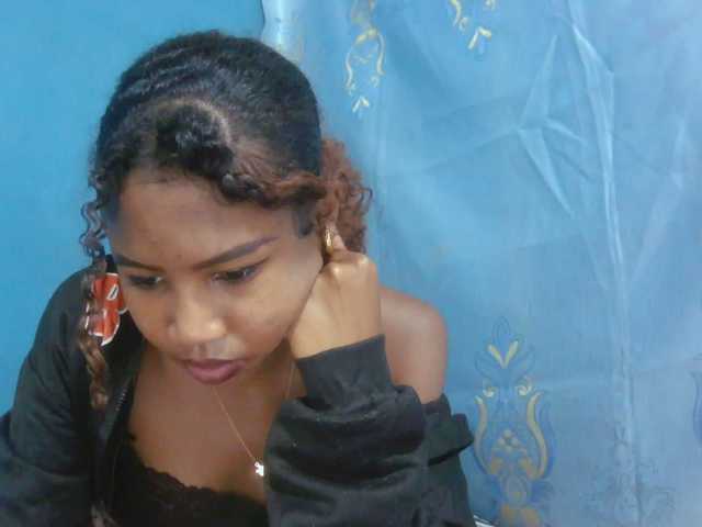 Sylvia6 live webcam show