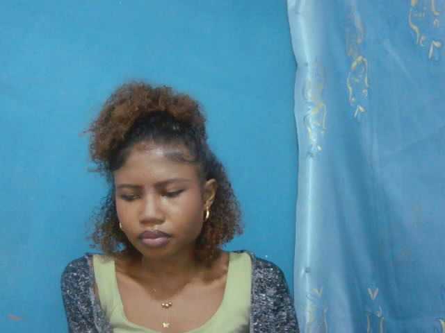 Sylvia6 live cam on BongaCams