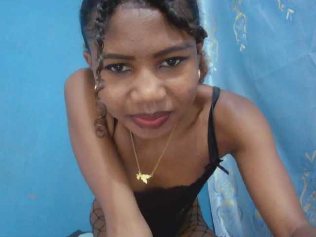 Sylvia6 live webcam show