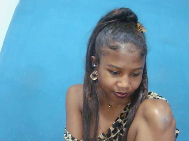 Sylvia6 live cam on BongaCams