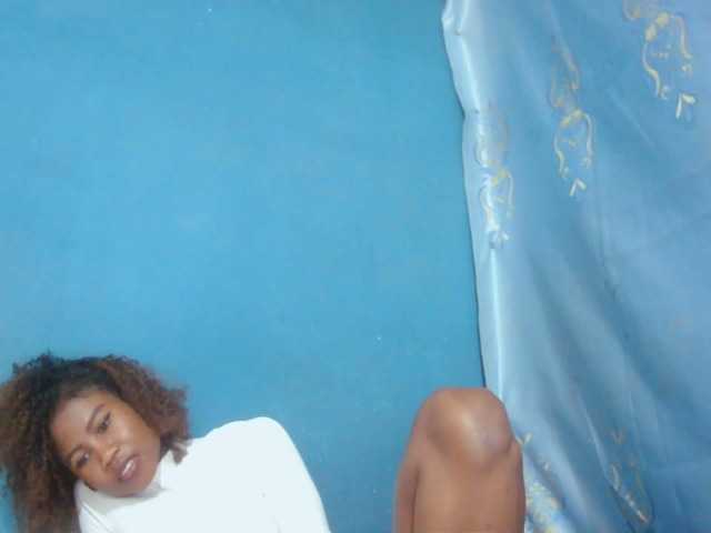 Sylvia6 live cam on BongaCams