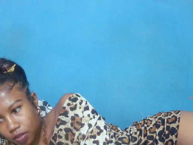 Sylvia6 live cam on BongaCams