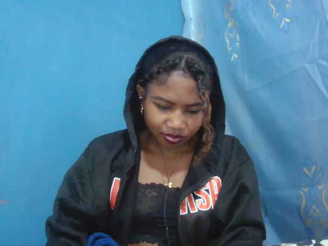Sylvia6 live webcam show