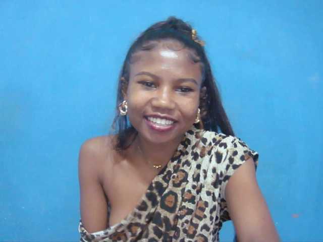 Sylvia6 live cam on BongaCams