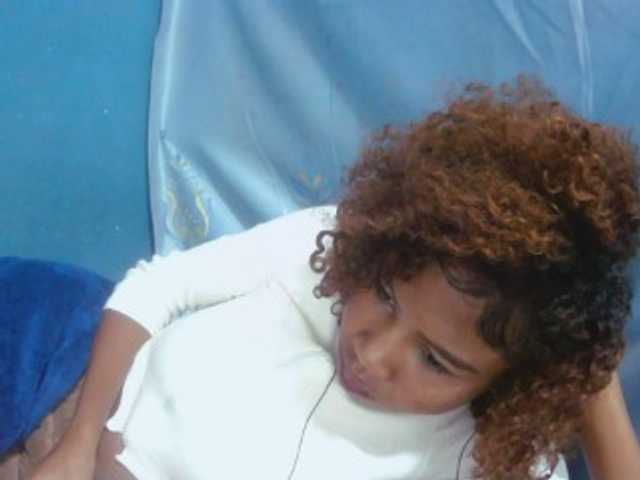 Sylvia6 live webcam show