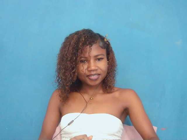Sylvia6 live cam on BongaCams
