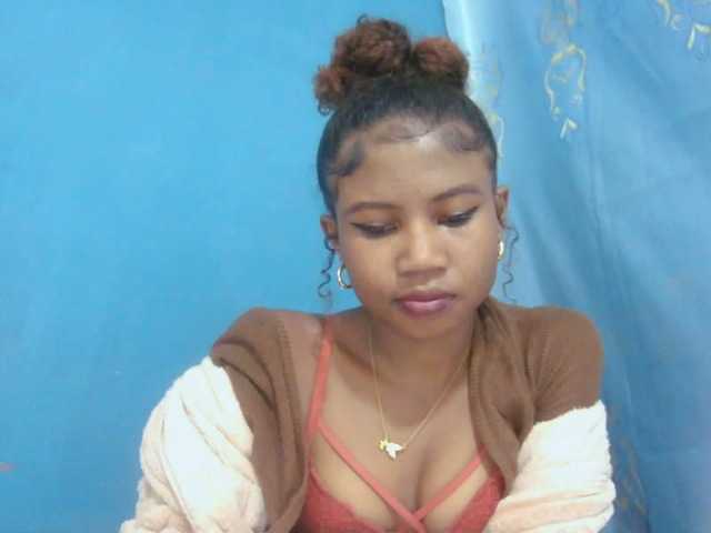 Sylvia6 live cam on BongaCams