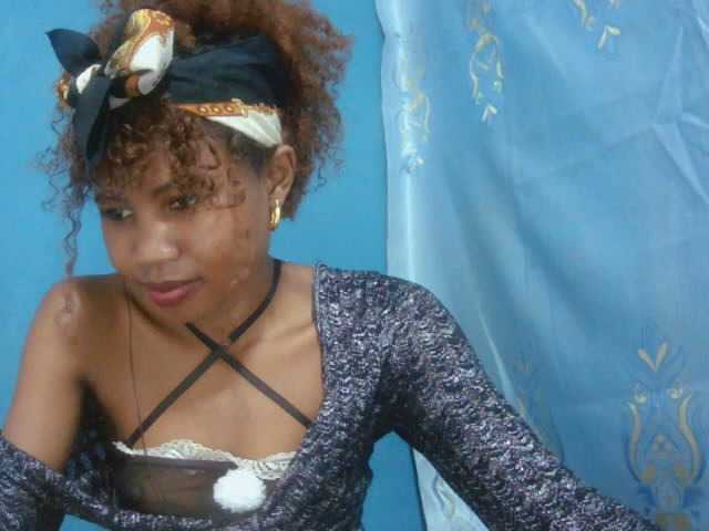 Sylvia6 live cam on BongaCams