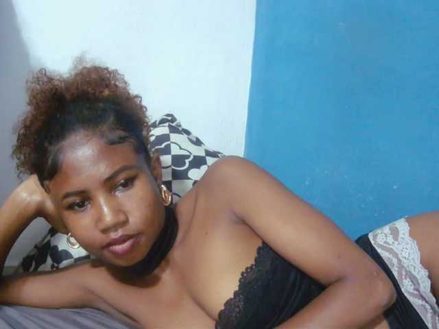 Sylvia6 live cam on BongaCams