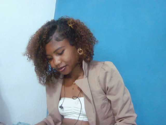 Sylvia6 live cam on BongaCams