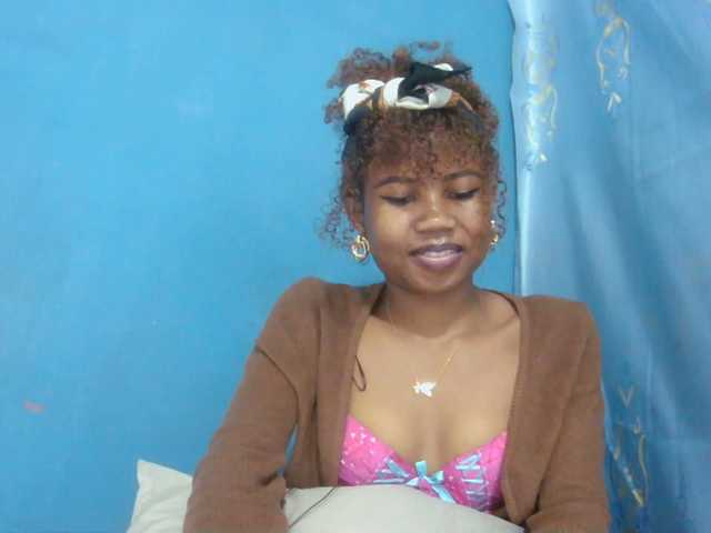 Sylvia6 live cam on BongaCams
