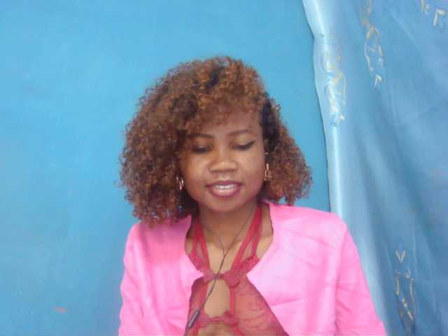 Sylvia6 live cam on BongaCams