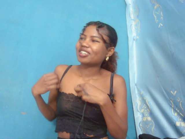 Sylvia6 live webcam show