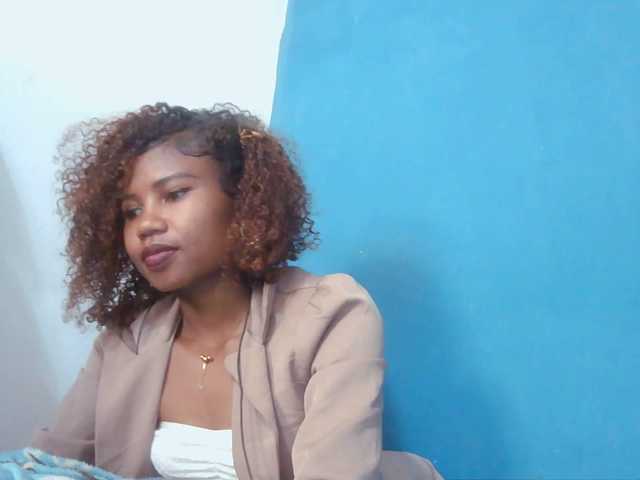 Sylvia6 live cam on BongaCams