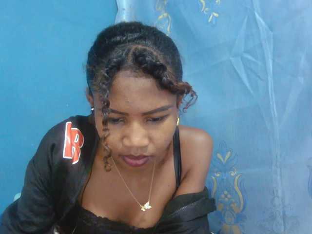 Sylvia6 live webcam show