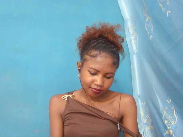 Sylvia6 live cam on BongaCams