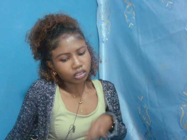 Sylvia6 live cam on BongaCams