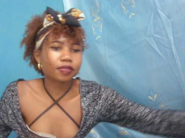 Sylvia6 live cam on BongaCams