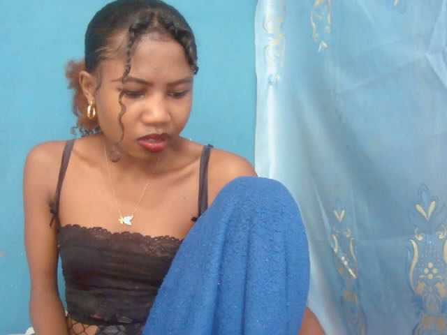 Sylvia6 live webcam show