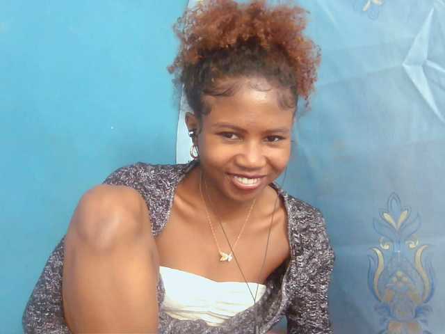 Sylvia6 live cam on BongaCams