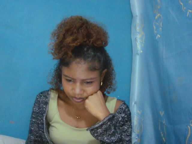 Sylvia6 live cam on BongaCams