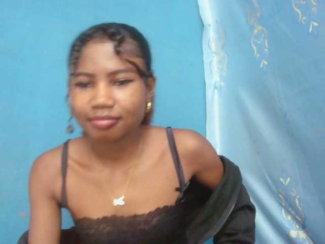 Sylvia6 live webcam show