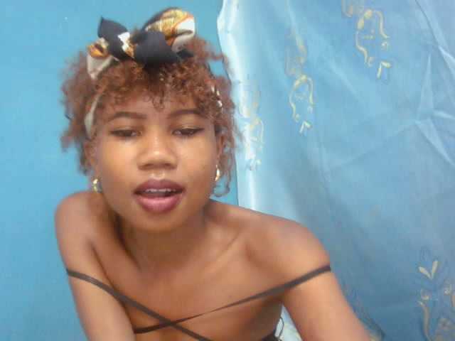 Sylvia6 live cam on BongaCams