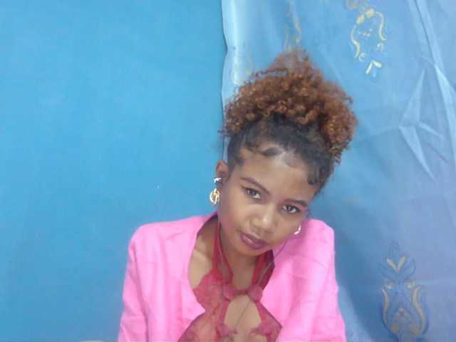Sylvia6 live cam on BongaCams