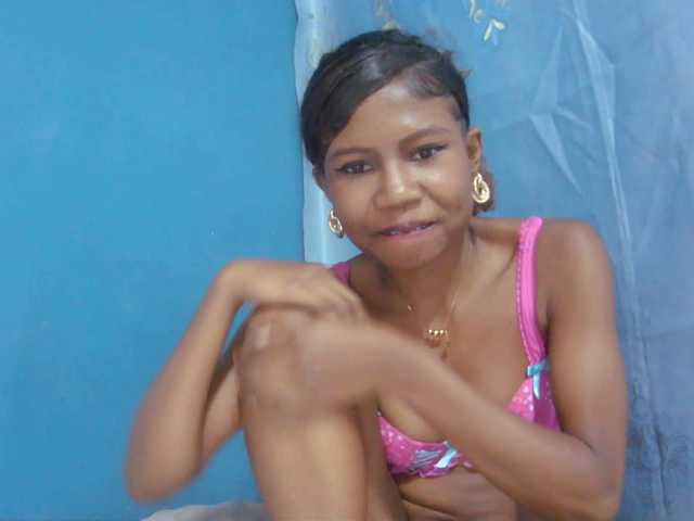 Sylvia6 live cam on BongaCams