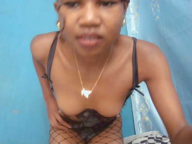 Sylvia6 live webcam show