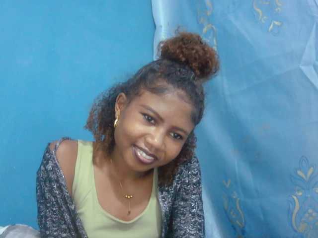 Sylvia6 live cam on BongaCams