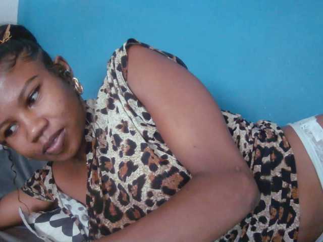 Sylvia6 live cam on BongaCams