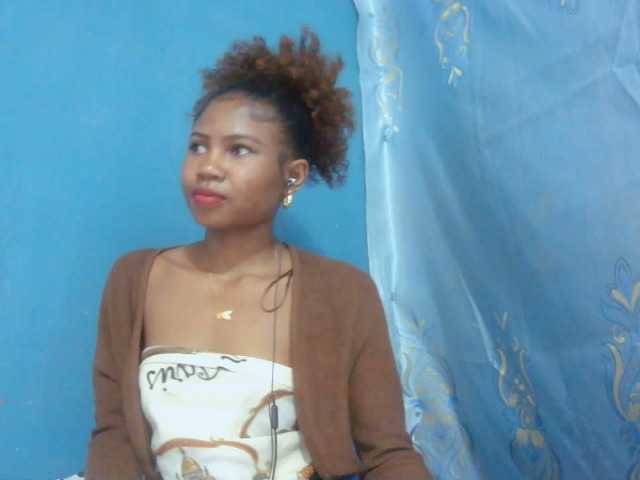 Sylvia6 live cam on BongaCams