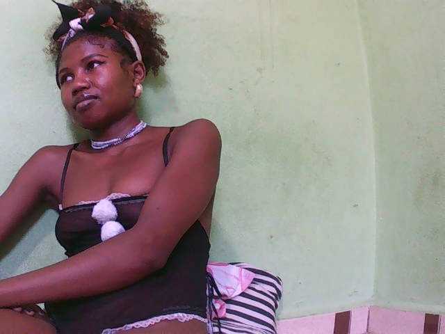 Sylvia6's BongaCams show and profile